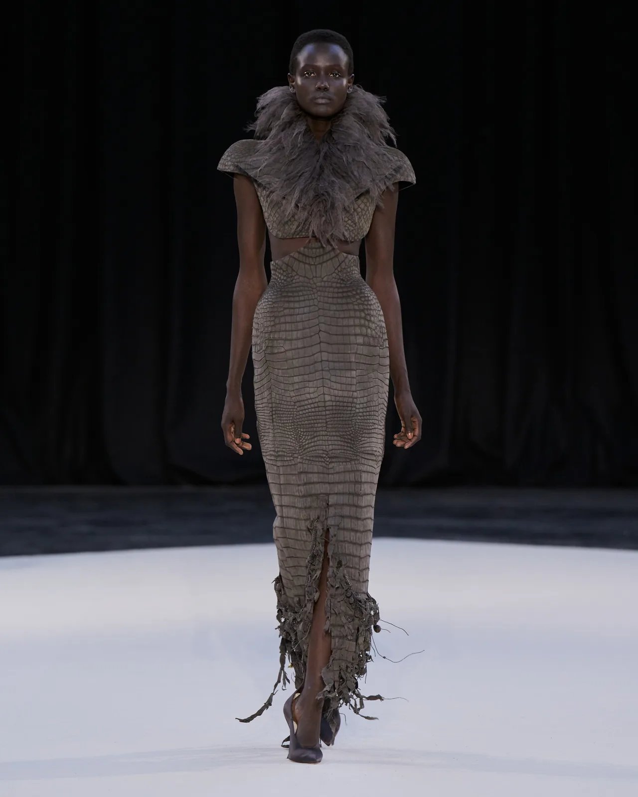 metal-ashi-studio-02.webp