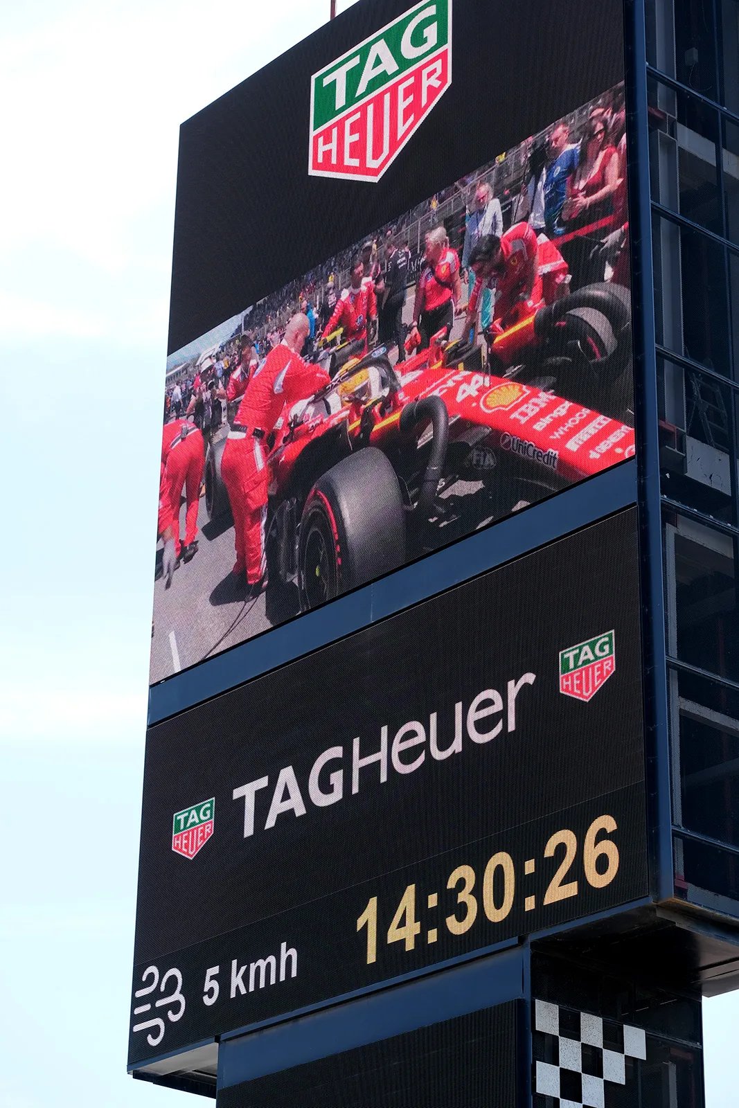 metal-formula-1-07.webp
