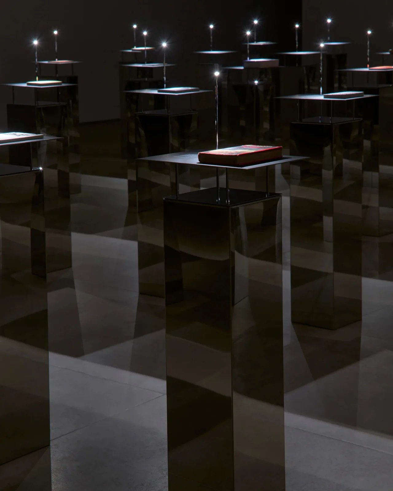 metal-milan-design-week-metal-11.webp