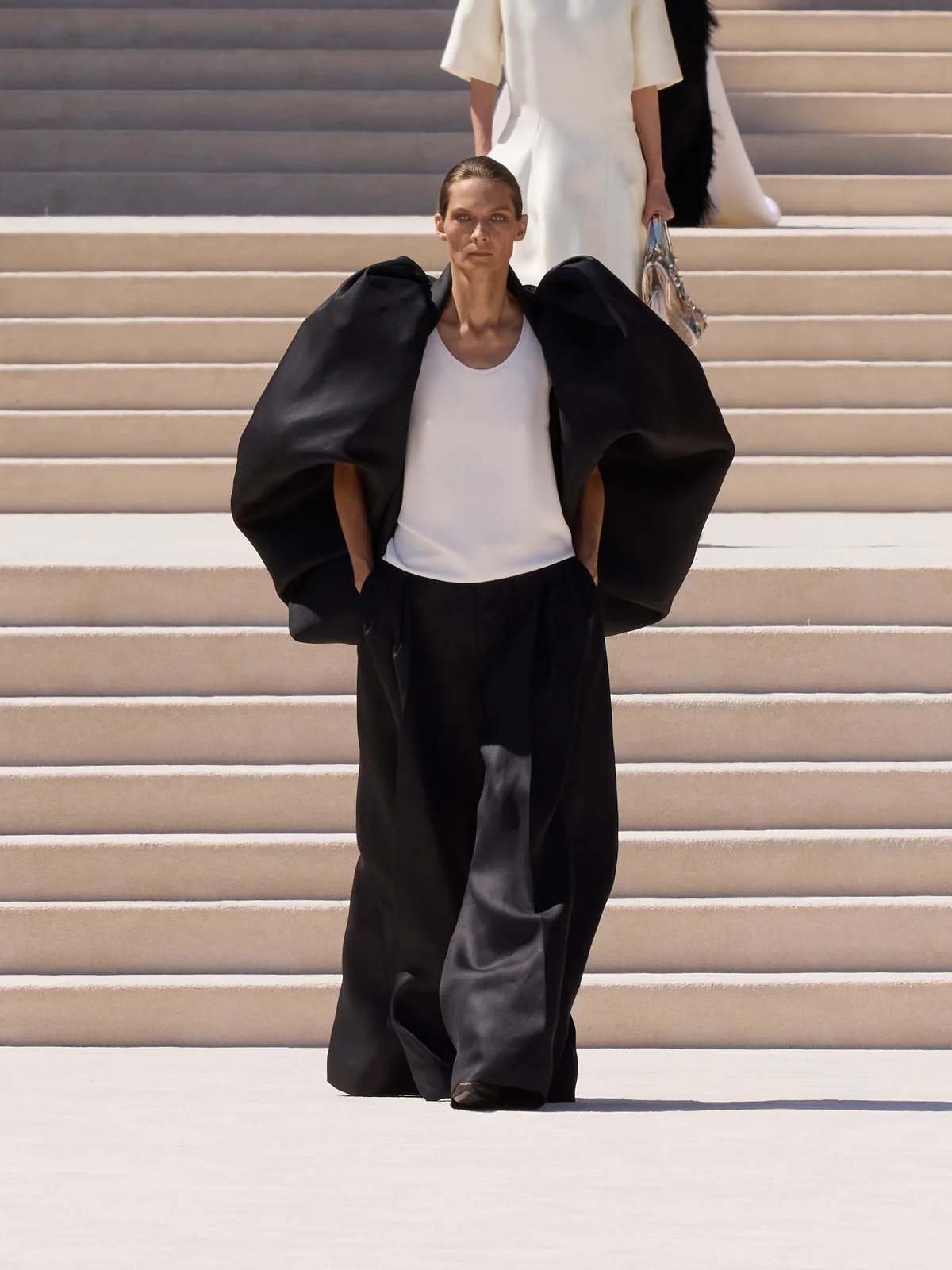 metal-balenciaga-couture-f-w-2026-05.webp