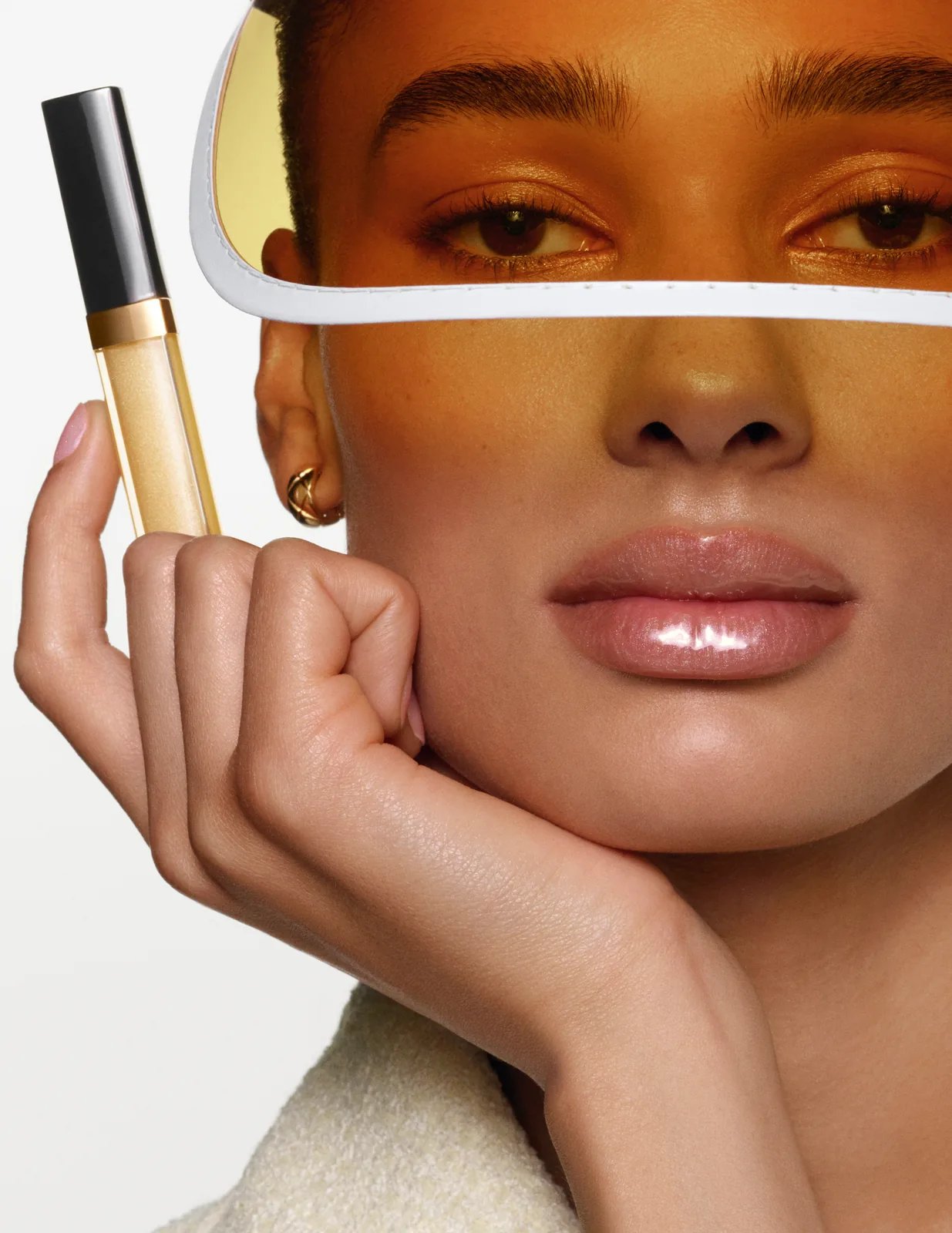 metal-chanel-beauty-hydra-03.webp