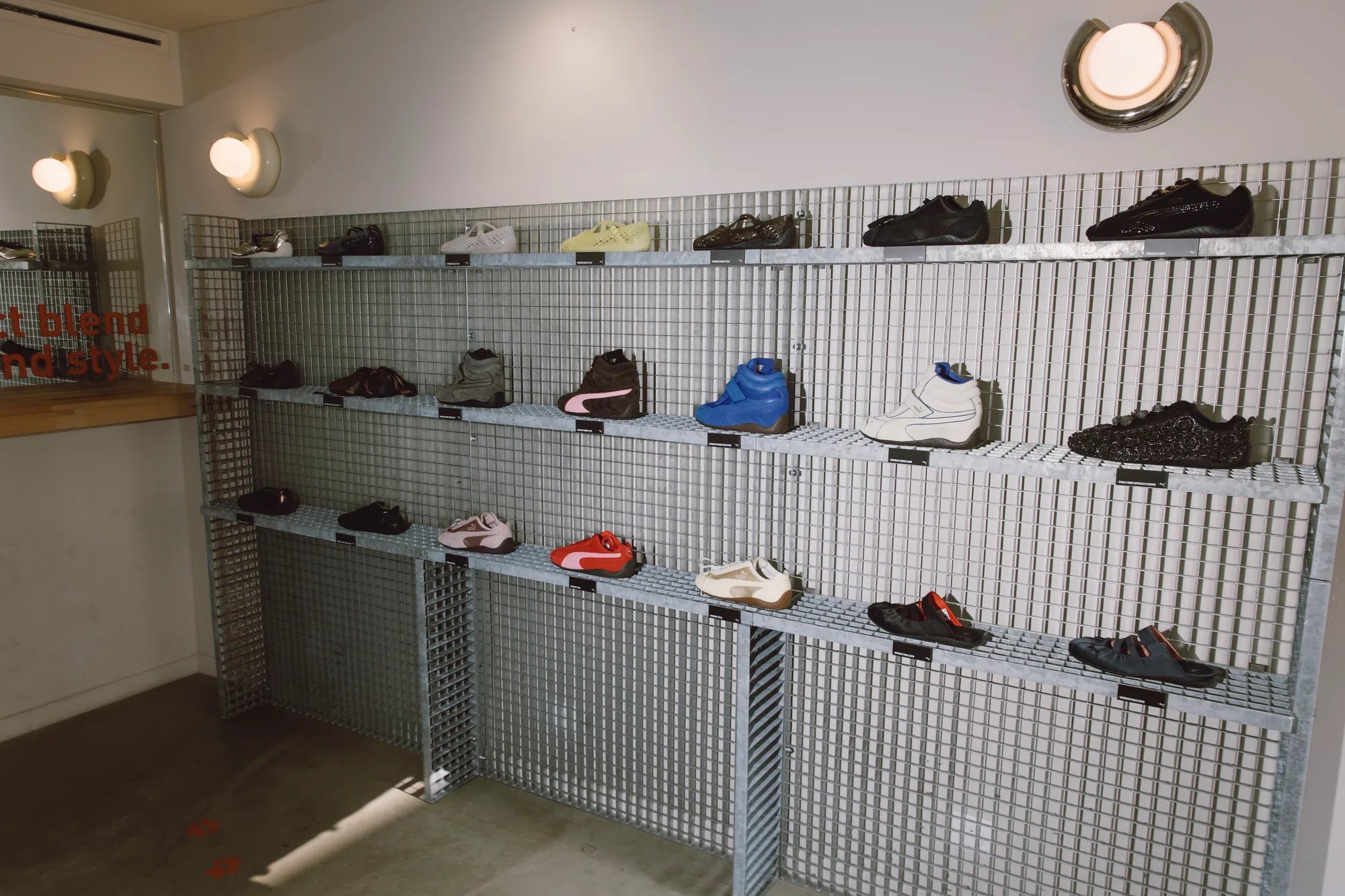 metal-puma-cafe-10.webp