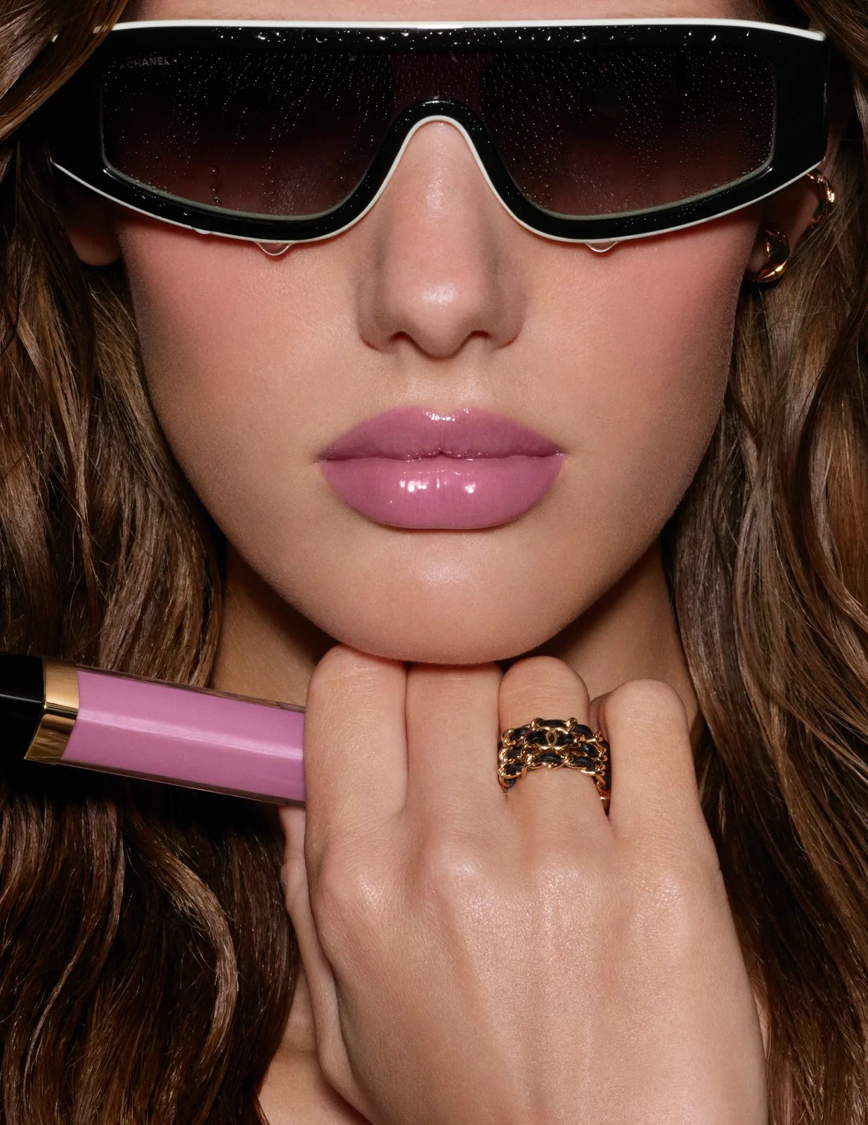 metal-chanel-beauty-hydra-07.webp