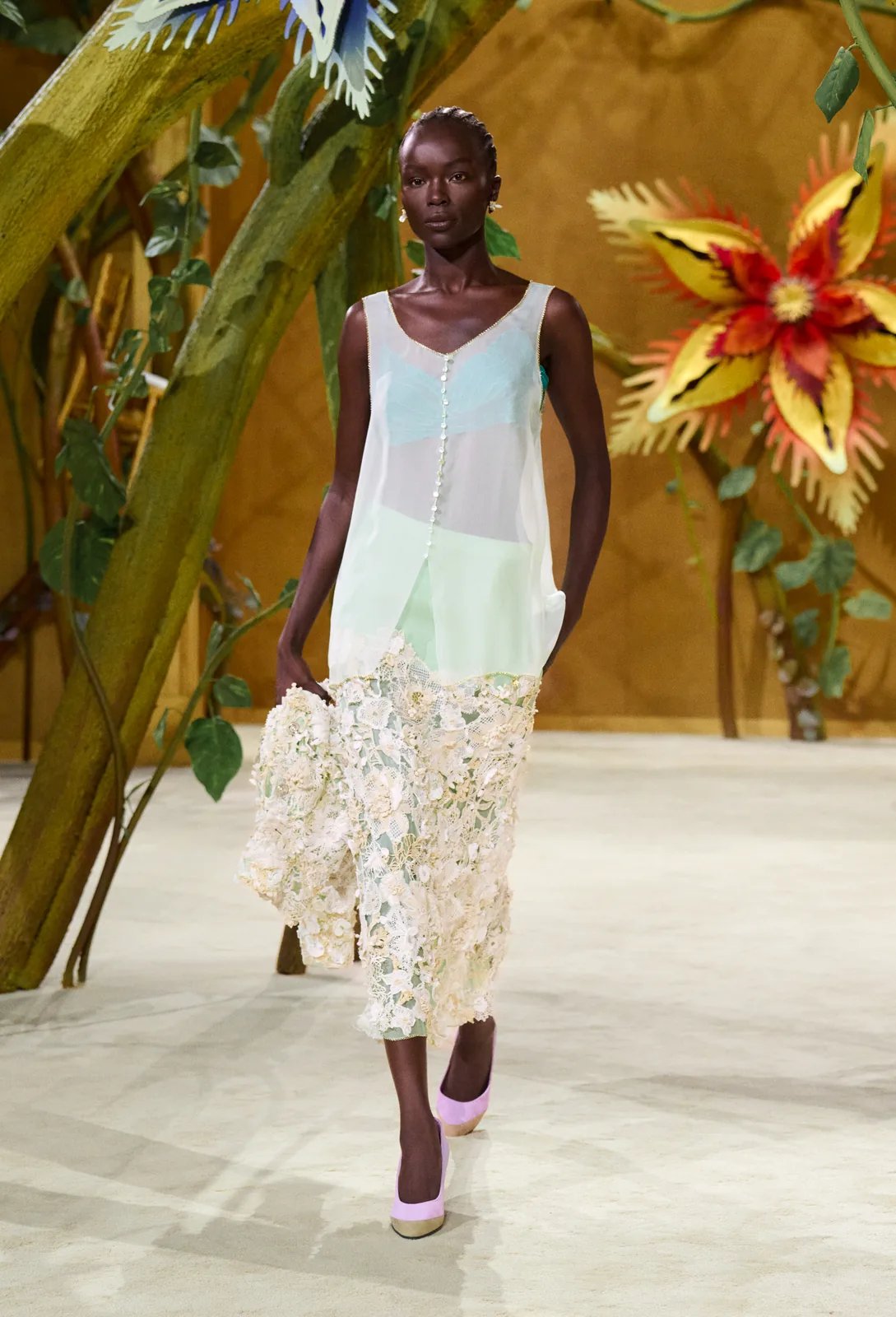metal-chanel-couture-f-w-2026-15.webp