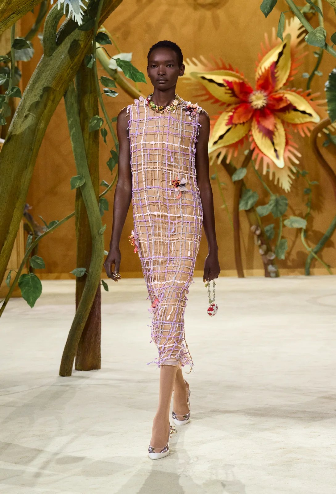 metal-chanel-couture-f-w-2026-11.webp