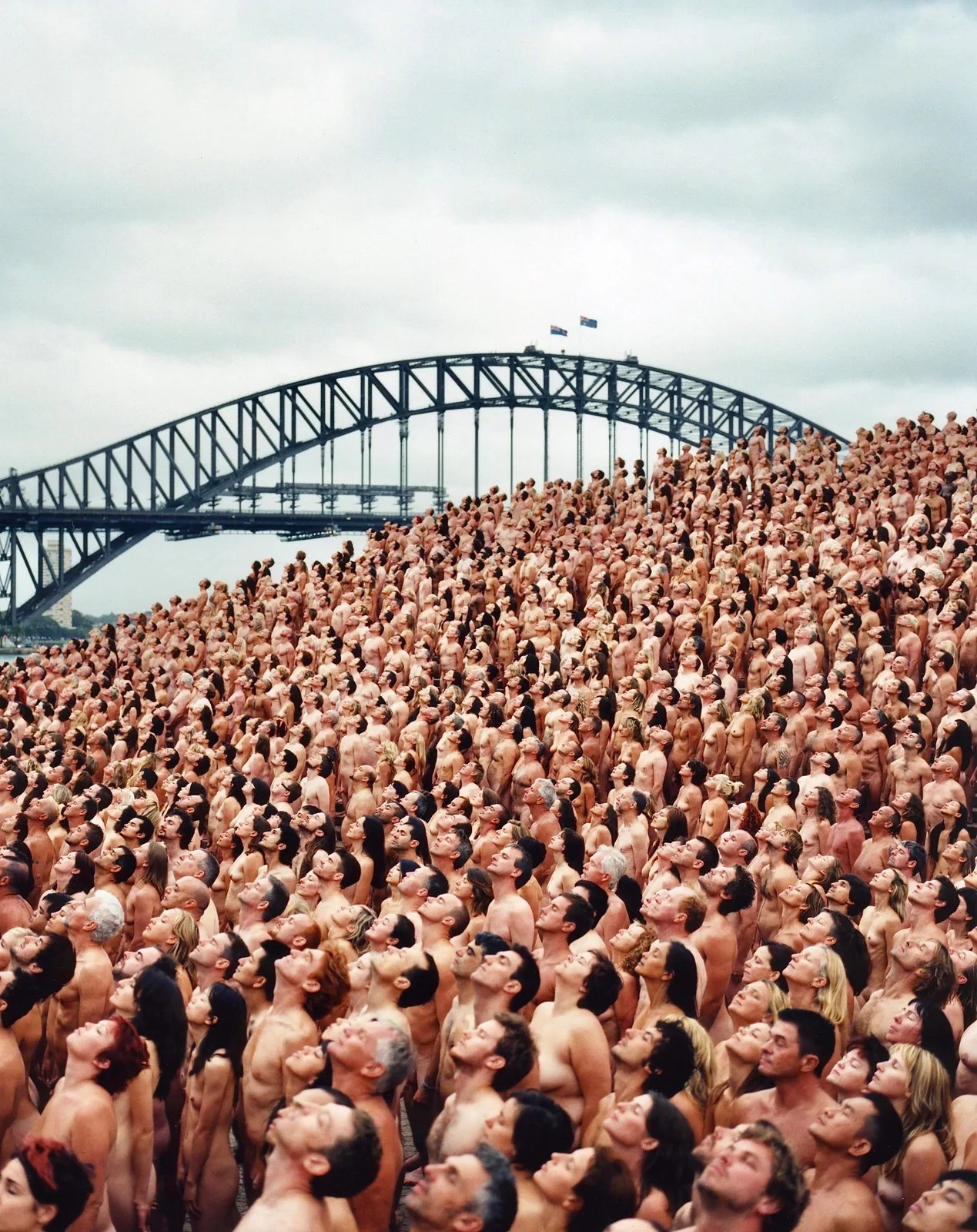 metal-spencer-tunick-06.webp