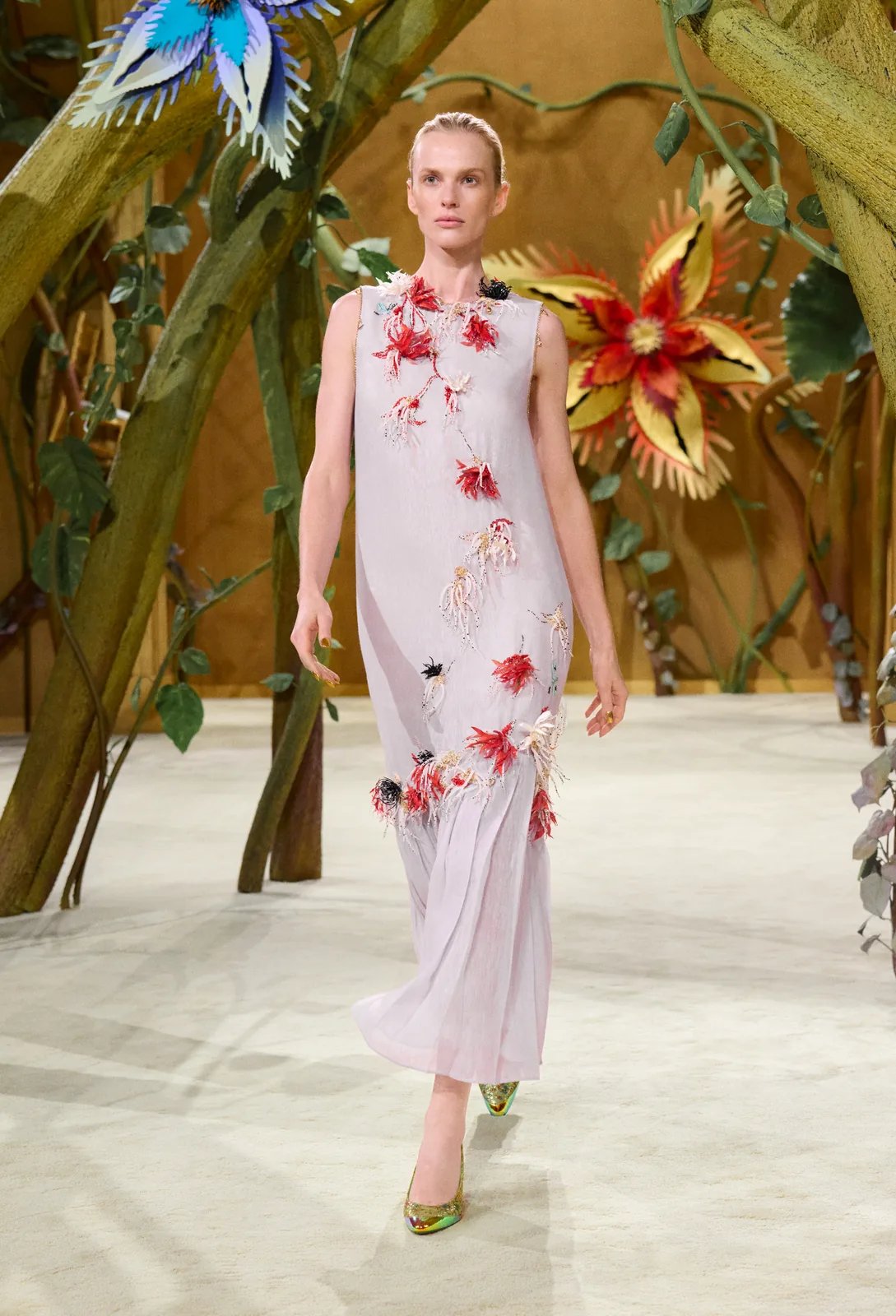 metal-chanel-couture-f-w-2026-04.webp